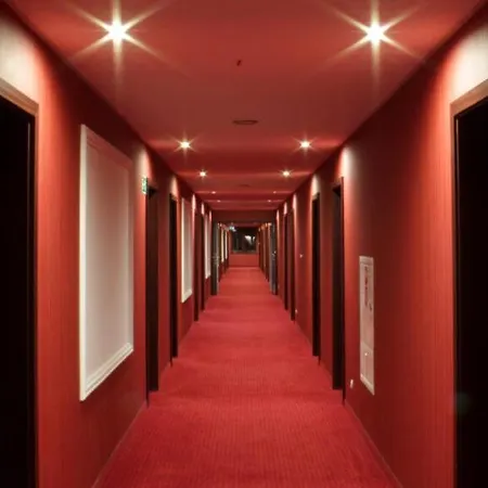 Doris Hotel